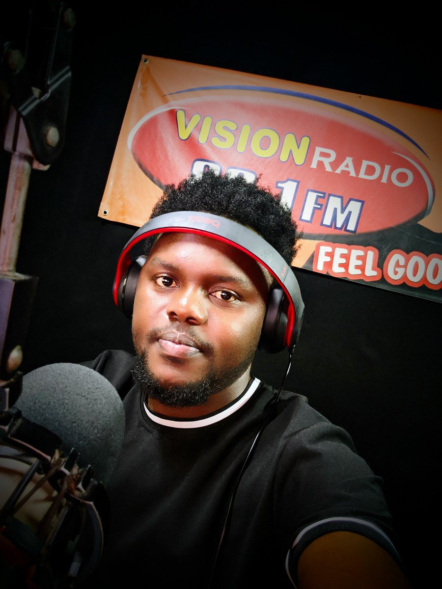 visionradio891's tweet photo. #visionparty #NewYear2024 is hot with @iamukeny , Tune inπ
https://t.co/M0fFvlZd6M https://t.co/Nl3eax2AWe