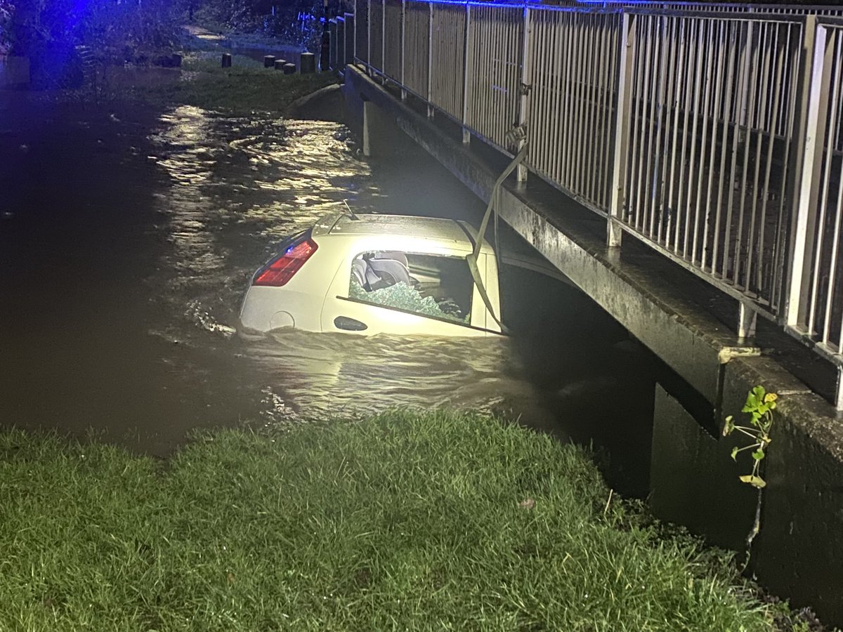 Local hero in Hall Green entered the flood water and rescued a 3 year old child and the driver, before securing the vehicle to the bridge to prevent it being washed away. #hero <a href="/WMPolice/">West Midlands Police</a> <a href="/WestMidsFire/">West Midlands Fire Service</a> <a href="/OFFICIALWMAS/">West Midlands Ambulance Service #HelpUsHelpYou</a> log 3194 2/1/24.