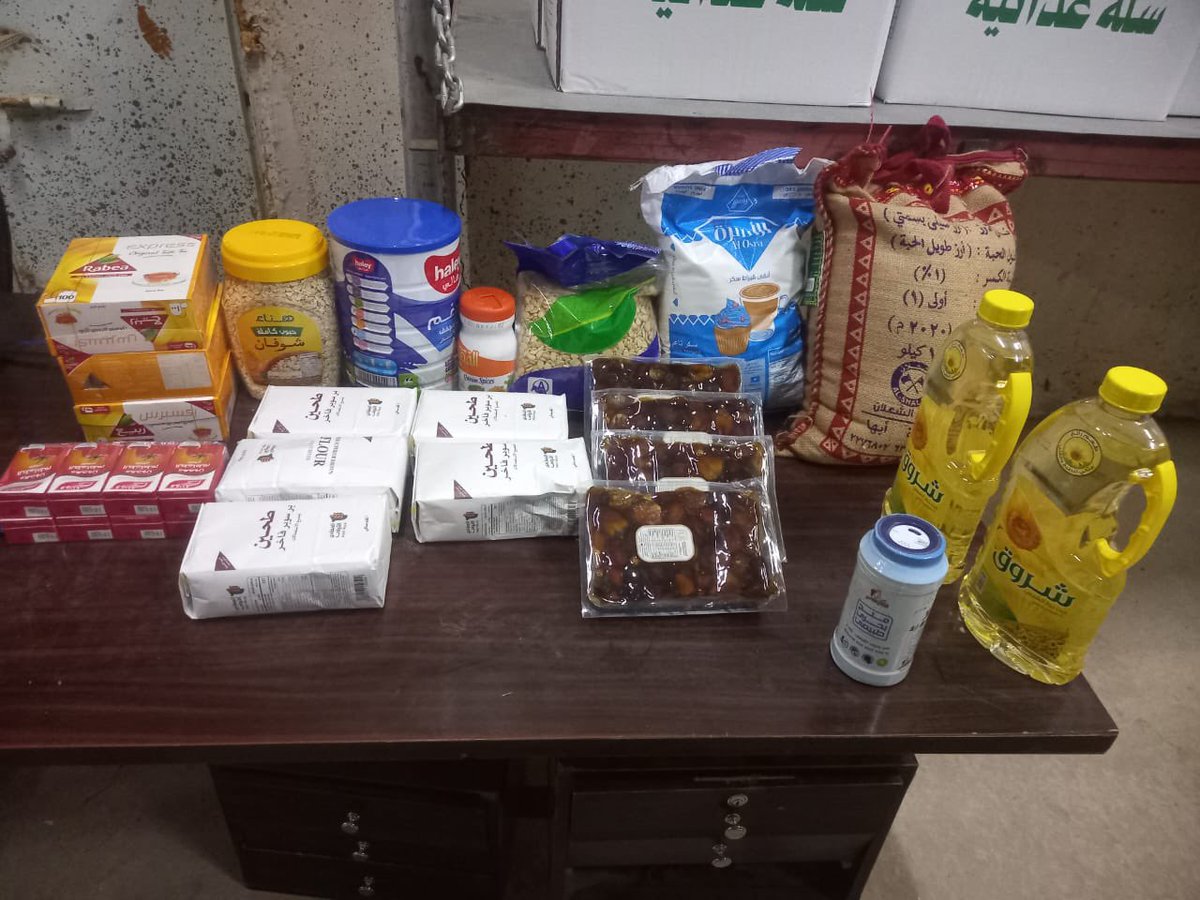 br_aboajram's tweet photo. وصل دعم سله غذائية من جمعية الإحسان للخدمات الاجتماعية ببريدة عدد 120 كرتون جعلها الله في موازين حسناتهم .
@Majlis_Ngos 
@ncnp_sa https://t.co/FBhLtGni88