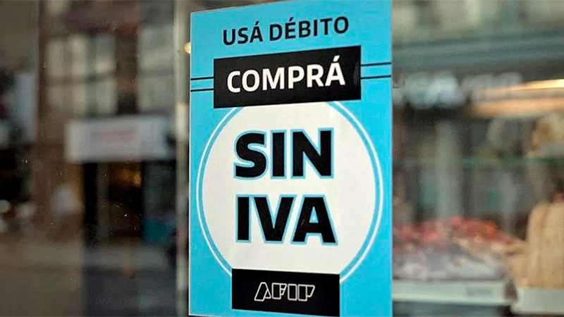 Bunker949's tweet photo. #Noticias #Economía
▶El Gobierno Nacional no renovó el programa #SinIVA y desde hoy todos los productos básicos y esenciales contarán con impuesto del 21%.
.
.
Mira la nota completa en: https://t.co/NFLBEoCENe https://t.co/93LB5xshpL