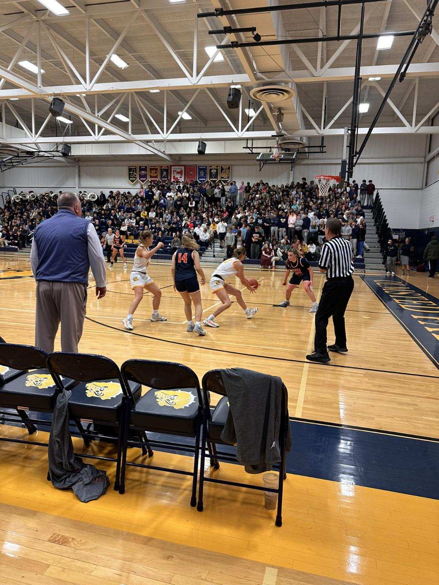 VarsityNights (@varsity_nights) on Twitter photo Congrats to Olmsted Falls and Berea on scheduling a great game time outside of the norm! What a Great Atmosphere! <a href="/BereaAthletics/">Berea High Athletics</a> <a href="/OFalls_Bulldogs/">OFalls Bulldogs</a> <a href="/OFallsAB/">OF Athletic Boosters</a> <a href="/BereaMidparkGBB/">BereaMidparkGBB</a> Congrats to Olmsted Falls and Berea on scheduling a great game time outside of the norm! What a Great Atmosphere! <a href="/BereaAthletics/">Berea High Athletics</a> <a href="/OFalls_Bulldogs/">OFalls Bulldogs</a> <a href="/OFallsAB/">OF Athletic Boosters</a> <a href="/BereaMidparkGBB/">BereaMidparkGBB</a>