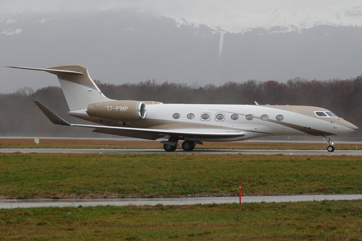 GvaSpotter's tweet photo. Brand new G650ER T7-P1MP leaving Geneva today, delivred 4 days ago !

GVA 02.01.2023 - Private Gulfstream G650ER T7-P1MP https://t.co/RQL84ycIC5