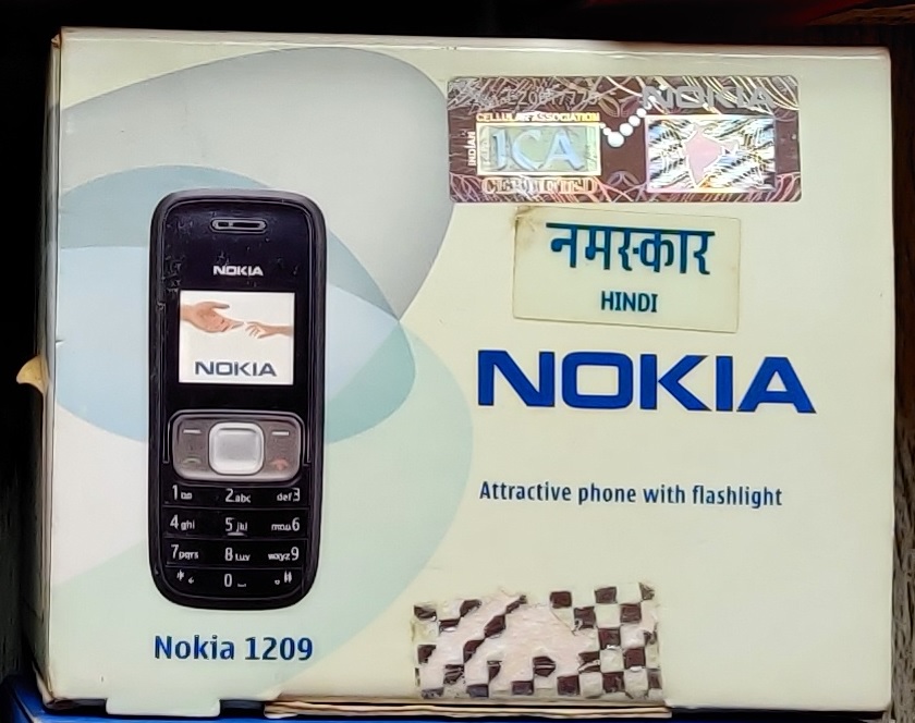 Review_Recap's tweet photo. Nokia 3220 📱 (First phone in family)
📅 25/June/2006
@ ₹5,650
Nokia 1209 📱 (My First phone)
📅 16/Nov/2008
@ ₹1,500.00
Nokia 7230 📱 (My First Multimedia phone)
📅 17/Aug/2010
@ ₹5,850.00
#Nokia #Samsung #Nostalgia #OldPhones #Memories https://t.co/3zdEhcpZm0