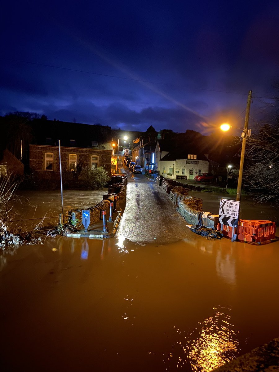 clunclun's tweet photo. A bit of water again in Clun

#shropshire #flooding https://t.co/ZFLvCHXbk5