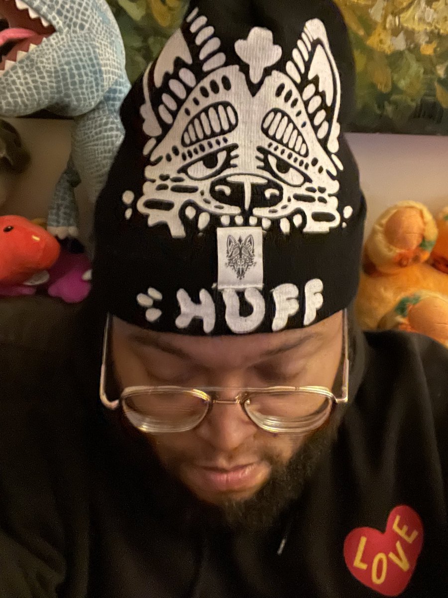 HUFFleFLEUR's tweet photo. https://t.co/KKxih7WDEd

CLICK THE LINK ABOVE FOR A THREE CHANCES TO SCOOP UP SOME HUFF APPAREL! 
NO PURCHASE NECESSARY 🥵🥵 https://t.co/ZTx2jOAu0H