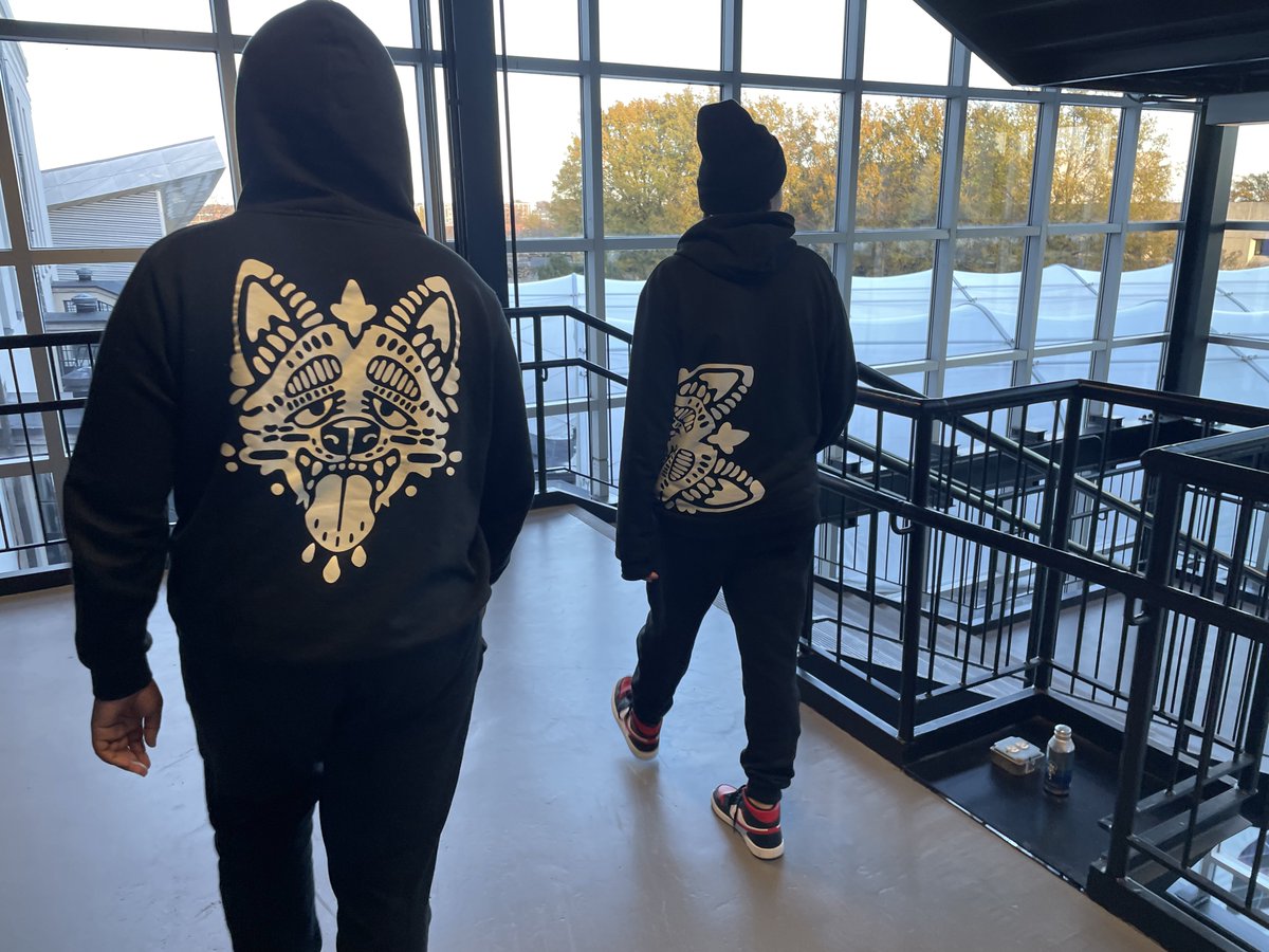 HUFFleFLEUR's tweet photo. https://t.co/KKxih7WDEd

CLICK THE LINK ABOVE FOR A THREE CHANCES TO SCOOP UP SOME HUFF APPAREL! 
NO PURCHASE NECESSARY 🥵🥵 https://t.co/ZTx2jOAu0H