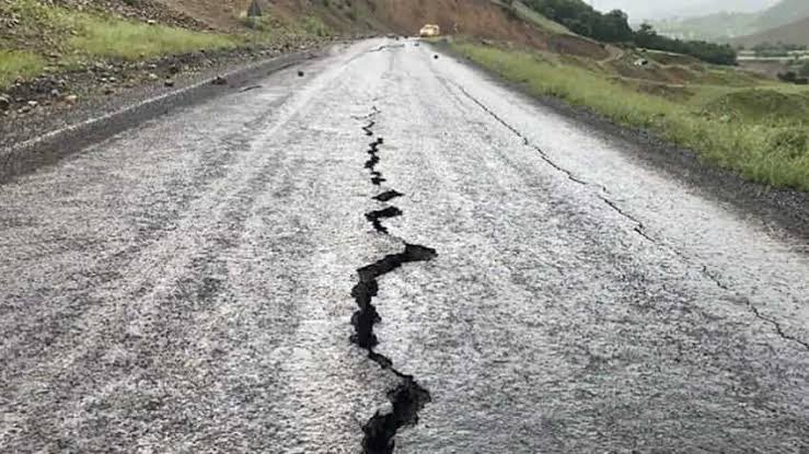BlissofMaster's tweet photo. Stay informed and stay safe! 🇮🇳

Follow @quakealertIndia for real-time updates on earthquakes with a magnitude of 4.0 and above in and around India. 

Your safety matters! 🌍🚨 #EarthquakeAlert #IndiaSafety #Earthquake https://t.co/qdoUjR4CQj