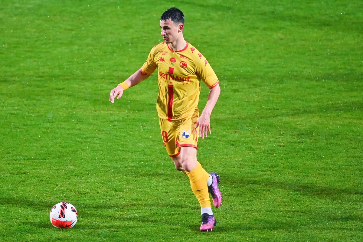 Footballogue tweet media