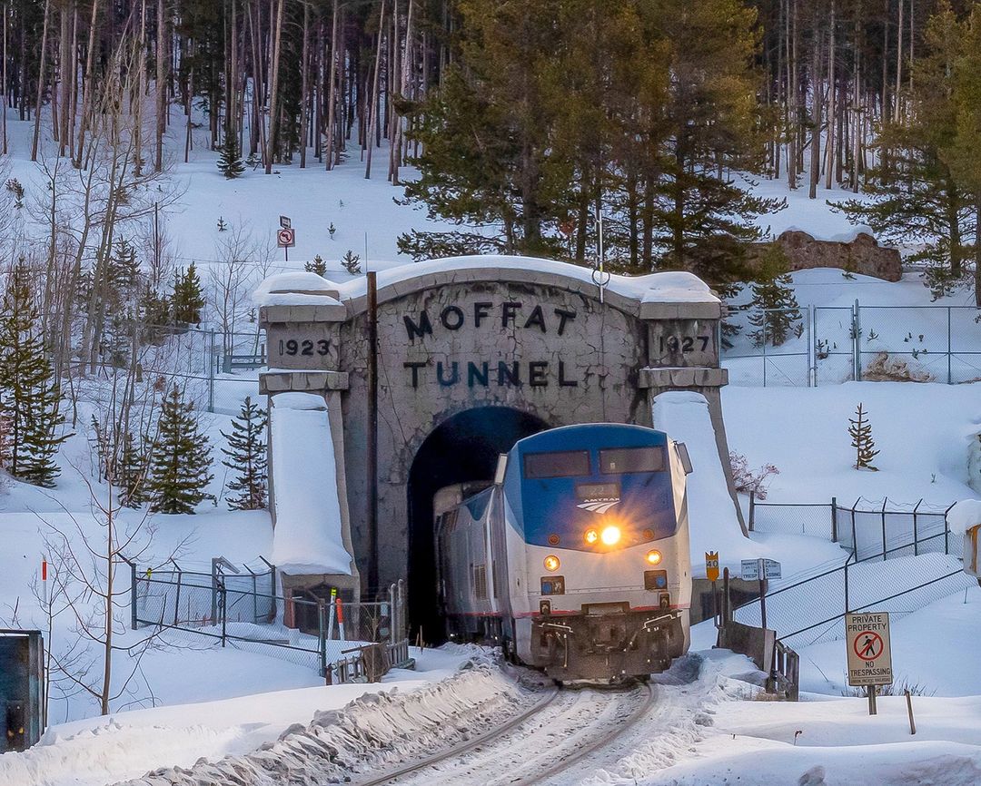WinterPark's tweet photo. Skip the drive and ride the @amtrak Winter Park Express through scenic Rocky Mountain landscapes directly to the resort this season! You'll be dropped off steps from the Gondola to start your ski day.

Tickets are now on sale and rides start Jan 12 ➡️ https://t.co/bqNncKLBnN https://t.co/c53Gk0d5u3