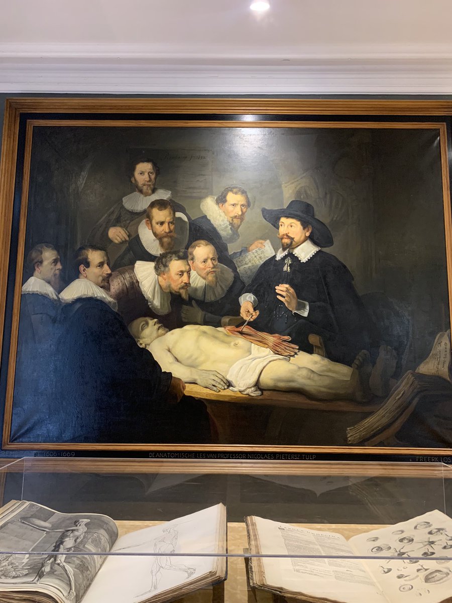 AlanMakedon's tweet photo. Quick stop at Chicago’s surgical science museum — nothing like 17th century amputation to better appreciate modern medicine https://t.co/SkS1oH6Bf0
