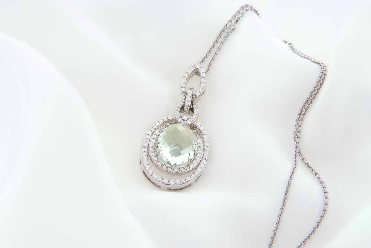 Icecap is redefining diamond investment. Our platform merges the allure of diamonds with the innovation of blockchain technology for a secure, transparent investment experience.