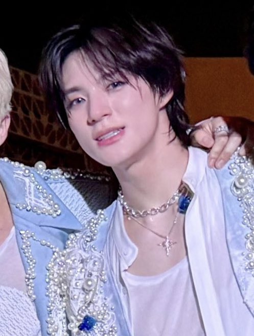 jenmong23's tweet photo. jeno 🤍🤍🤍🫴🫴🫴 https://t.co/MleeFs0Ovm