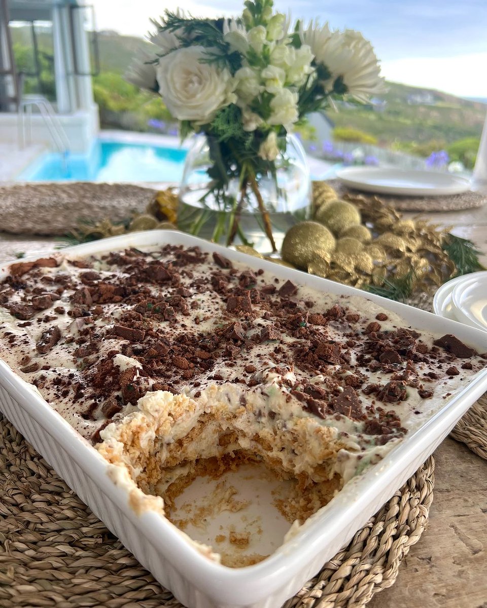Se7enColourz's tweet photo. This peppermint crisp tart would be the perfect way to celebrate the new year🤌🏽

📷: drmom_cooks #dessert #tart #foodie https://t.co/3QV5vLPCXL