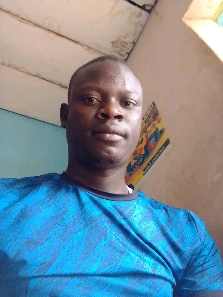 Atuganyira tweet media