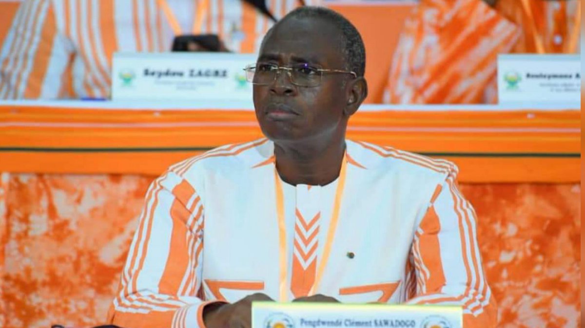 ActualiteBf's tweet image. “Le MPP invite le Gouvernement de la Transition à renouer avec la concertation et le dialogue avec la classe politique” (Clément Sawadogo) actualite.bf/le-mpp-invite-… via @ActualiteBf #Lwili #Burkina #BurkinaFaso
