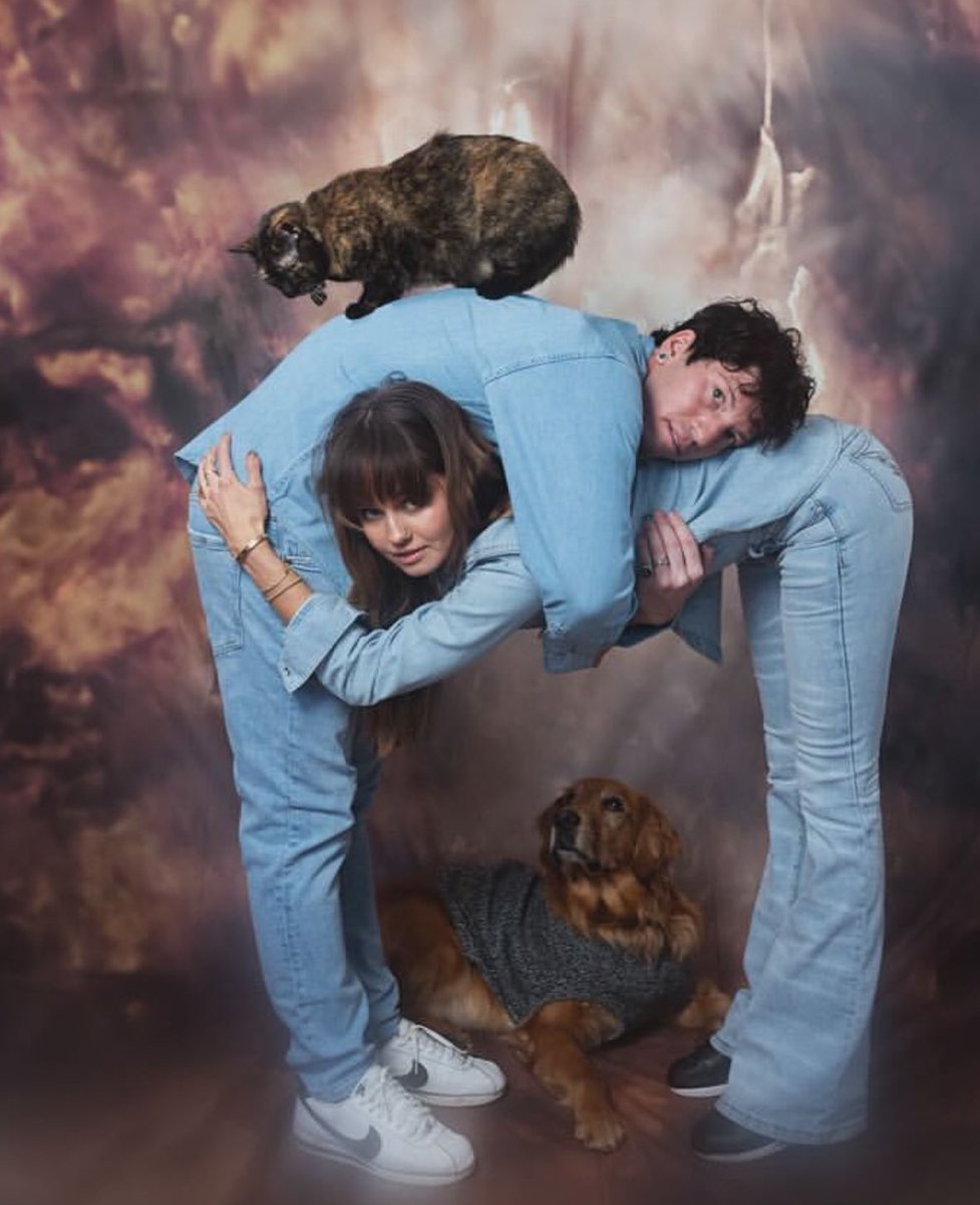 Debby Ryan and Josh Dun in new photos., image size:977x1200