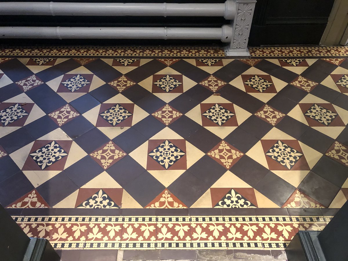 #TilesOnTuesday

In the hallway of Bryn Derwen a 19th Century country house in #Llanrwst which until recently housed Ffin-y-Par, a Gallery of Welsh Art which is on the move to #Llandudno
#Conwy 
📸My photo