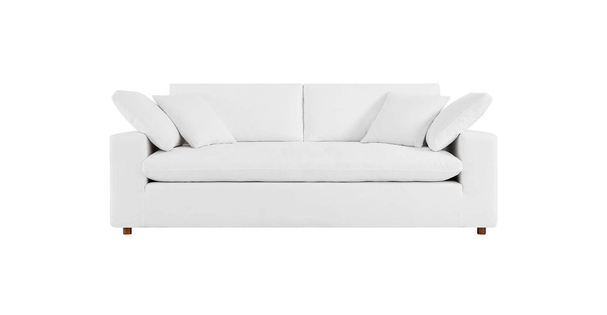 Start the year in ultimate comfort with the cozy Cloud Sofa. Its plush design invites relaxation, making your living space a haven of tranquility. Explore the perfect blend of style and coziness at Manhattan Home Design
manhattanhomedesign.com/cloud-sofa/?sk…

#cloudsofa #sofa #furniture #nyc