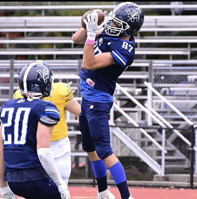 footmqn's tweet photo. Bless to receive an offer from Westfield State University (WSU) 🔵⚪️🦉 @CoachKMelanson @WHCoachWhite @ayoocoach @CoachEllis40 @WHBlueDevilsAth https://t.co/PM6L7n5jHp