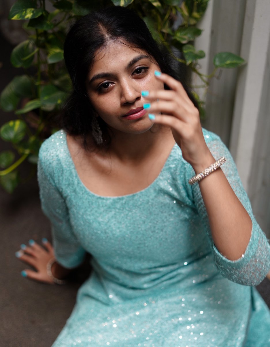 SuruthiSakthi's tweet photo. A sky full of stars ✨

#suruthisakthi #cinema #movie #music #moon #glare #glow #suruthisakthivel #love #artist #india #model #glitter #portraitphotography #actress #modelphotoshoot  #trending #love #actorslife #skyblue #stars https://t.co/okRET2SE2c