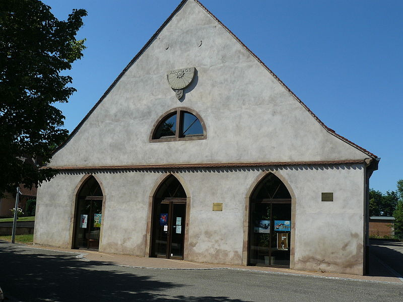 MonumentumFr's tweet photo. Grange dîmière à #Altorf (#BasRhin) Façades et toiture (cad. 1 88/72) : inscription par arrêté du 19 août 1993.
Suite 👉 https://t.co/0tvsrwcpUZ
#Patrimoine #MonumentHistorique https://t.co/uQVpQ776cd