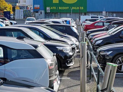 Several companies and researchers are moving closer to realizing V2X or “vehicle-to-everything” systems—technology that turns the batteries powering a growing EV fleet into essential energy storage for grids. #electricvehicles #electrifymo

Read here: theenergymix.com/v2x-electric-v…