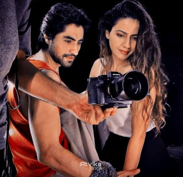 Ashutos16159885's tweet photo. 📸.
#HarshadChopda #SmritiKalra #Smrishad https://t.co/zFCwpXwF2N