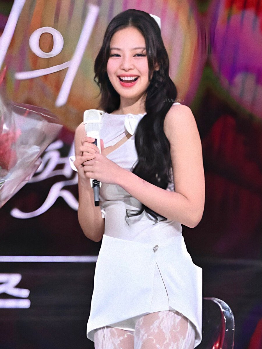 jennie (@jenniepics) on Twitter photo 