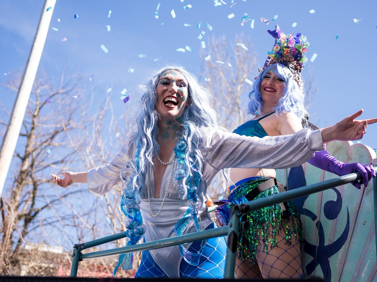 VisitNewOrleans's tweet image. The party never stops in NOLA. Twelfth night is Saturday and marks the official start of the Carnival Season. Y'all ready? 💜💚💛 

📸: @BryceEllPhoto