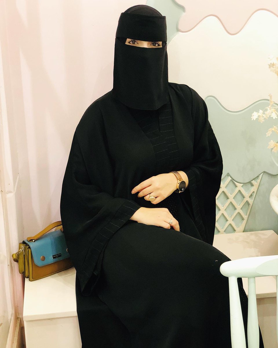haneeneissa18's tweet photo. - اول قرار فـ 2024
مش هقدم لـحد ميستاهلش اكتر من اللى بيقدمه ليا ..🪶
#model #موديل_عبايات_خليجي https://t.co/FX7xVHvrVh