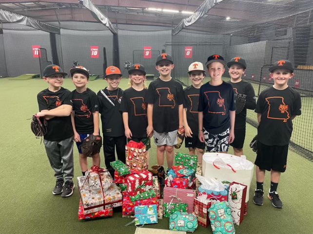 11u St Louis Rawlings Tigers tweet media