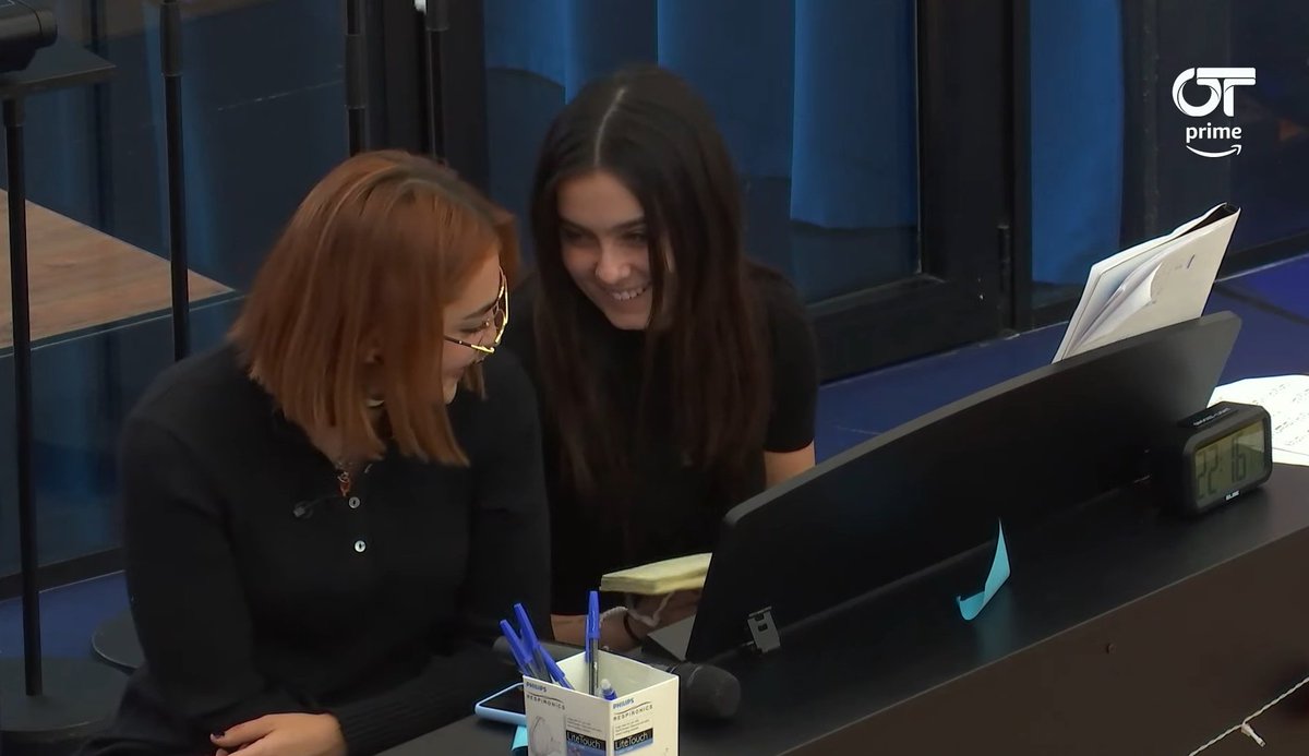 _comentandOT__'s tweet photo. El 1° directo de la 3° temporada? El mejor, si lo digo, mi gentecita❤️‍🩹
#OTDirecto2E https://t.co/kADZXG85dA
