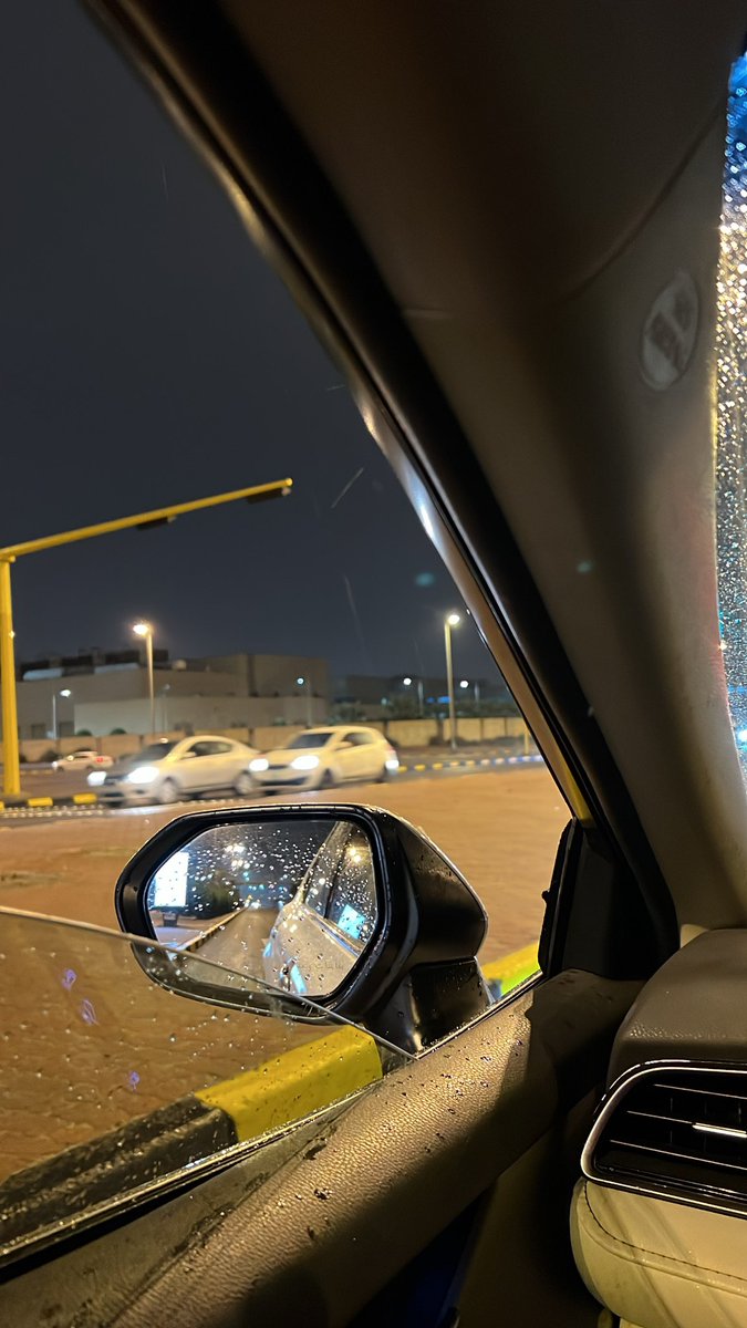 2iiail's tweet photo. بشروا الترفه مجّدلة الضَفاير
سِيدة ريح المطر سْبة هطووله . https://t.co/3qHABue9Pp