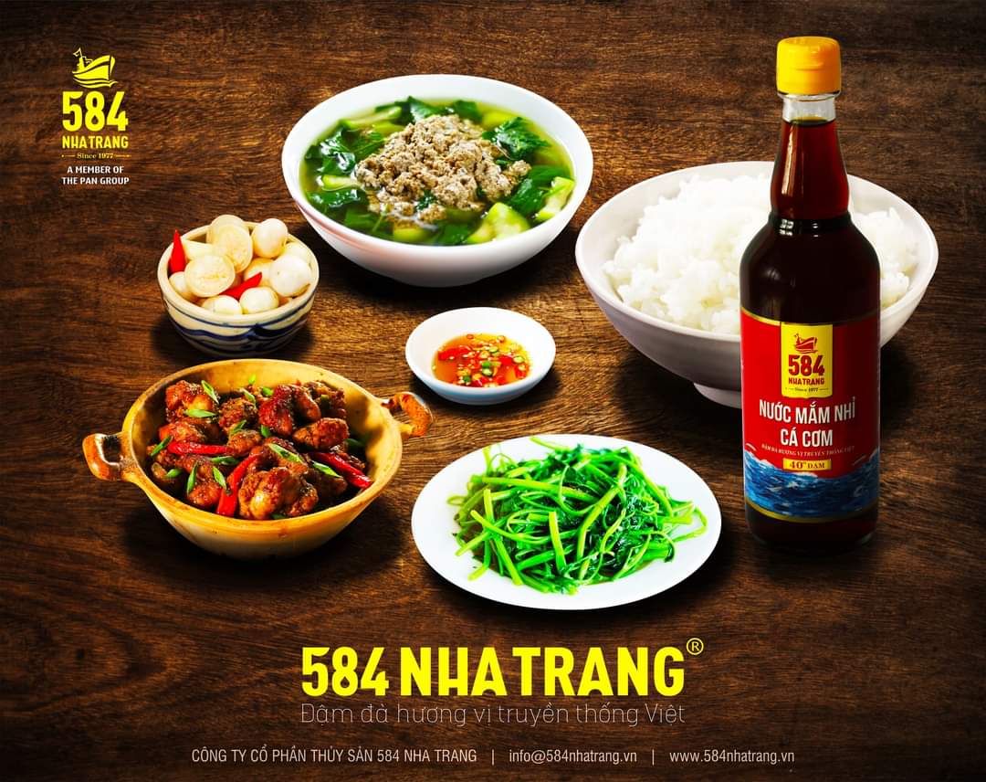 Mâm cơm truyền thống