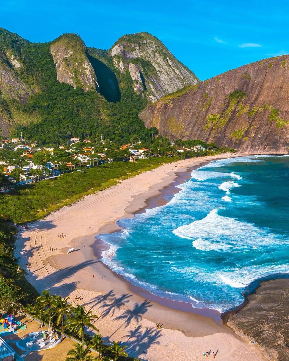 _RodrigoNeves_'s tweet photo. Vi  uma discussão sobre praias do Brasil aqui nesta rede. Todas são muito bonitas, mas, com todo o respeito às demais, as de Niterói têm um charme especial. Só não consigo escolher a mais linda. E vocês? https://t.co/oYw7c2fBC5