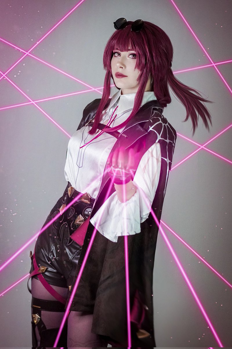 InoriCos's tweet photo. Kafka ✨️🩷 #cosplayer #Cosplay #HonkaiStarRail #kafka #kafkacosplay @honkaistarrail https://t.co/jcUcEVfBaP