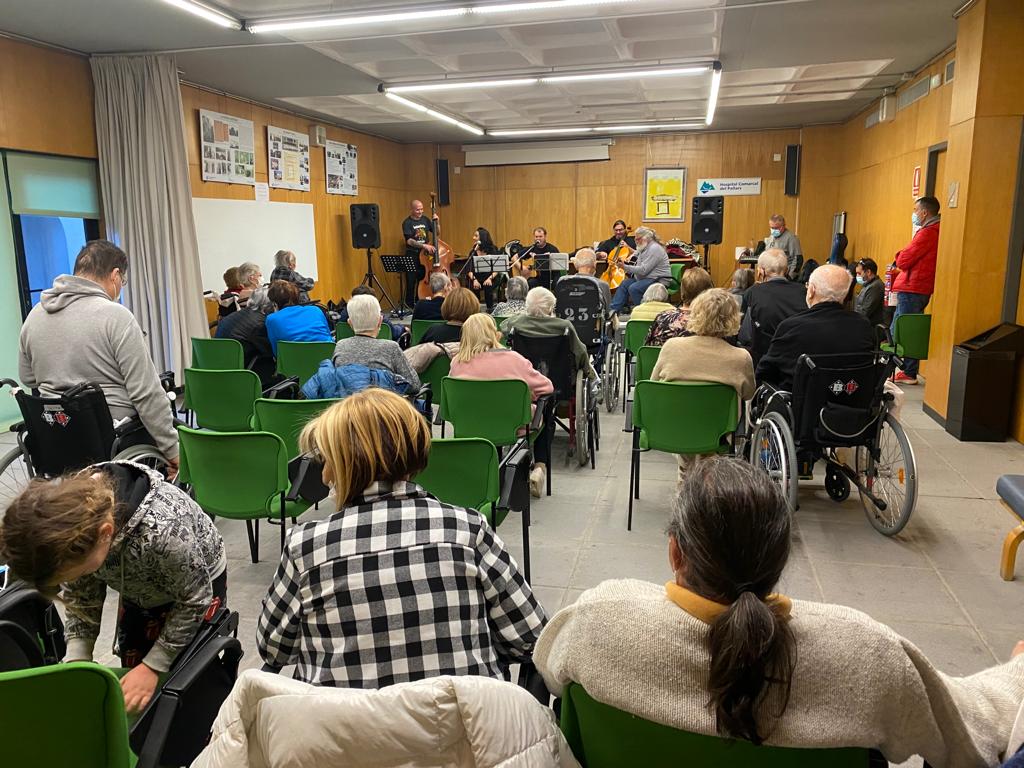 hospitalpallars's tweet photo. 🔝🔝Concert fantàstic de Vall Fosca Street Band🎶🎶
Gràcies per fer possibles aquets moments!🌠 https://t.co/X8mt18IyKx