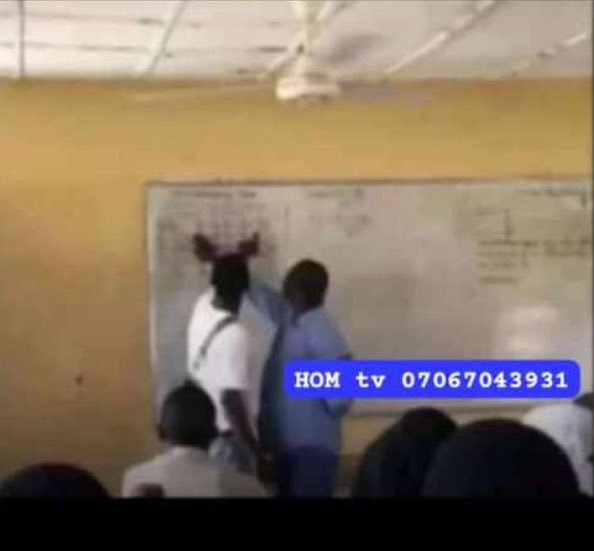 Display confusion give lecturer this semester