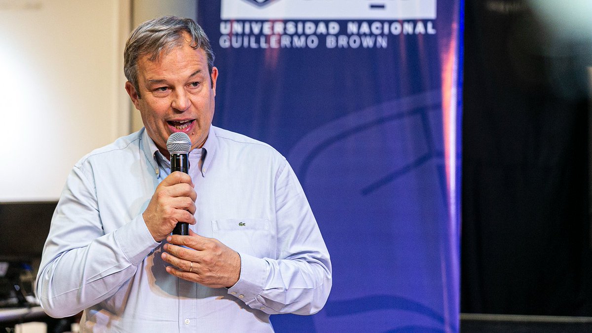 CascallaresPJ's tweet photo. Participamos de un acto realizado por la Escuela de Educación Profesional de la @unaboficial en el que se entregaron más de 270 certificados a estudiantes que concluyeron su formación en los distintos cursos y trayectos formativos realizados este año.

#BrownConVos https://t.co/avjz2KvuaV
