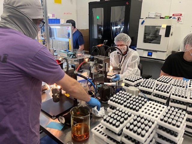 Curaleaf_Inc's tweet photo. Our Central Leadership team visited the Litchfield Cultivation Center the other week. Shout out to our Operations team for showing them the ropes on packaging our crowd favorites, Briq rechargeable vapes & Wana gummies. #Curaleaf #ONECuraleaf

📸: Scott B. (Director of Operations)
