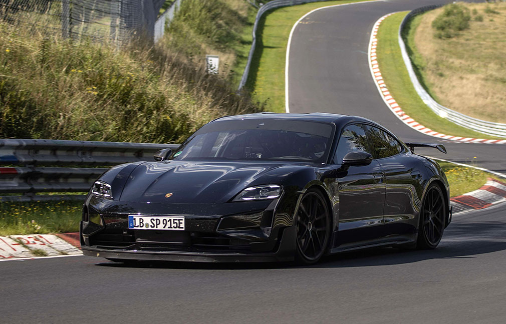 Airbag_Uy's tweet photo. Porsche Taycan, el vehículo eléctrico más rápido con nuevo récord en Nürburgring @Porsche @PorscheRaces #Nordschleife #Nurburgring #LarsKern #EV #record #electricos #Taycan https://t.co/mqTOCbIfVt https://t.co/hq6PNBXD5v
