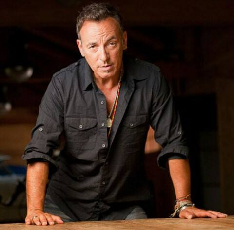In case anyone forgot... There is Bruce scheduled for this year. Nothing makes a new year happier than that!
<a href="/springsteen/">Bruce Springsteen</a> #brucebuds #weeeee