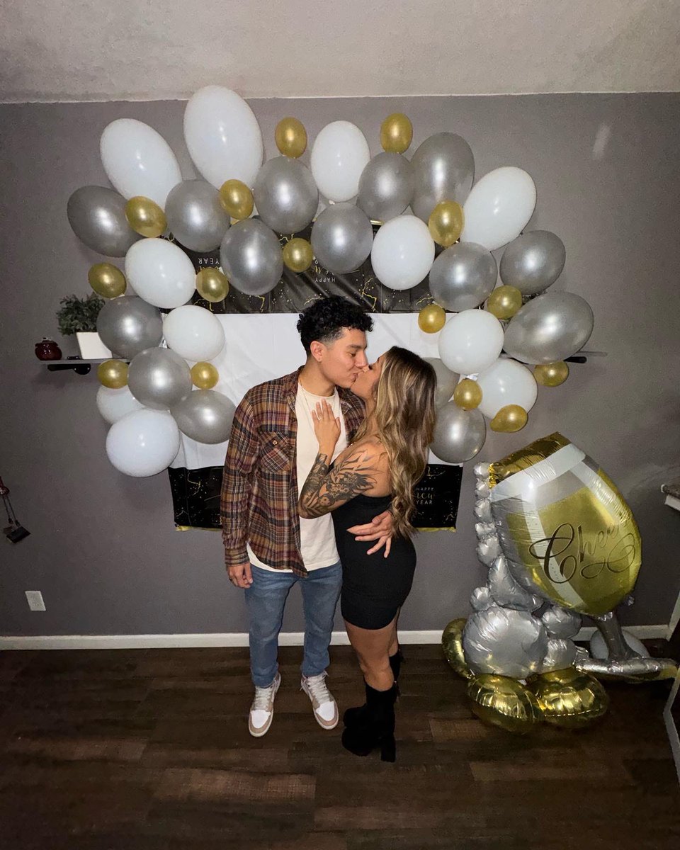 lex_macias's tweet photo. Me &amp; you all 2024 🤍 https://t.co/qr7ZDz8CdR