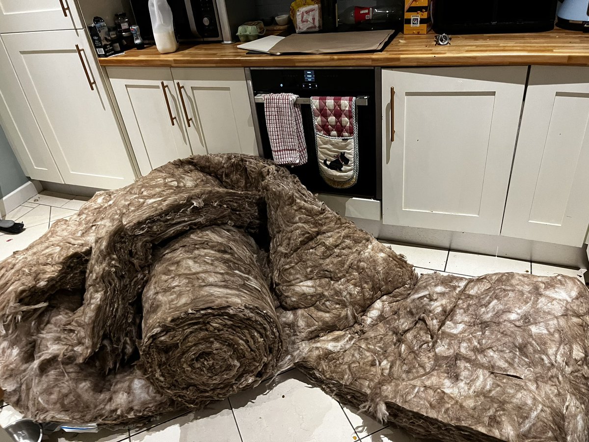 Sure what else would you be doing on a rare Tuesday night off @newdublinvoices rehearsal but insulating behind your kitchen kickboards - looking forward to less of a freezing wind blowing through the kitchen 😂