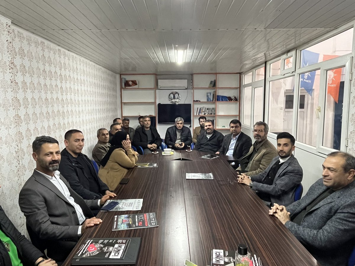 AkToprakkale_'s tweet photo. Haftalik Olagan Toplantimizi İcra ettik, Rabbim Hayirlara Vesile Kilsin https://t.co/QsJVbRnKNG