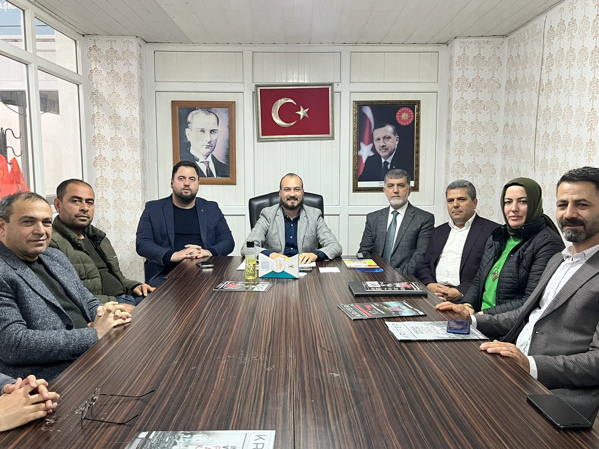 AkToprakkale_'s tweet photo. Haftalik Olagan Toplantimizi İcra ettik, Rabbim Hayirlara Vesile Kilsin https://t.co/QsJVbRnKNG
