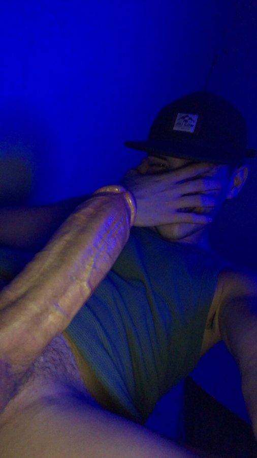 Anybody wanna keep me company ?
OnlyFans.com/KevinHoney/C1