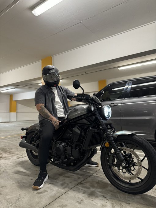 Come take a seat https://t.co/gDsvR0yLQx