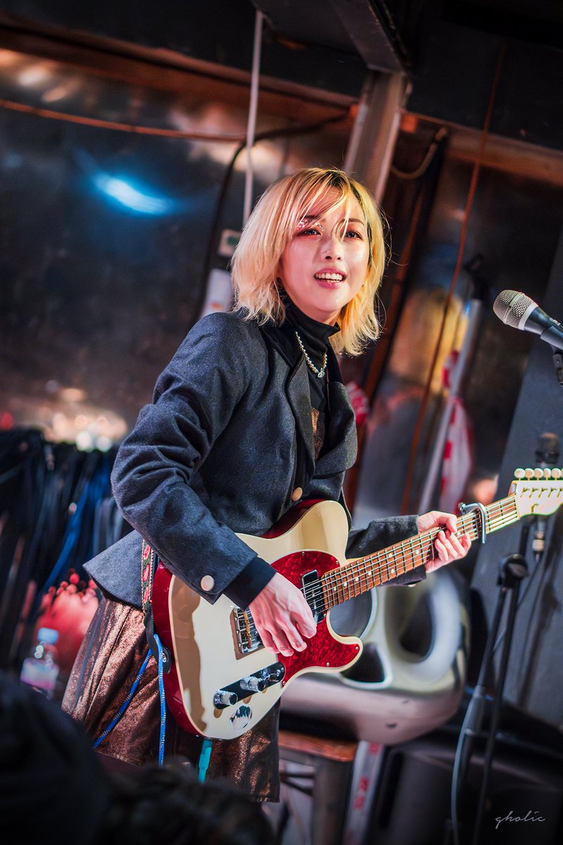 GUITARHOLICxxx's tweet image. ⭐️🩷💫

됸쥬 DyoNJoo
#코토바 #cotoba 231231 @클럽FF