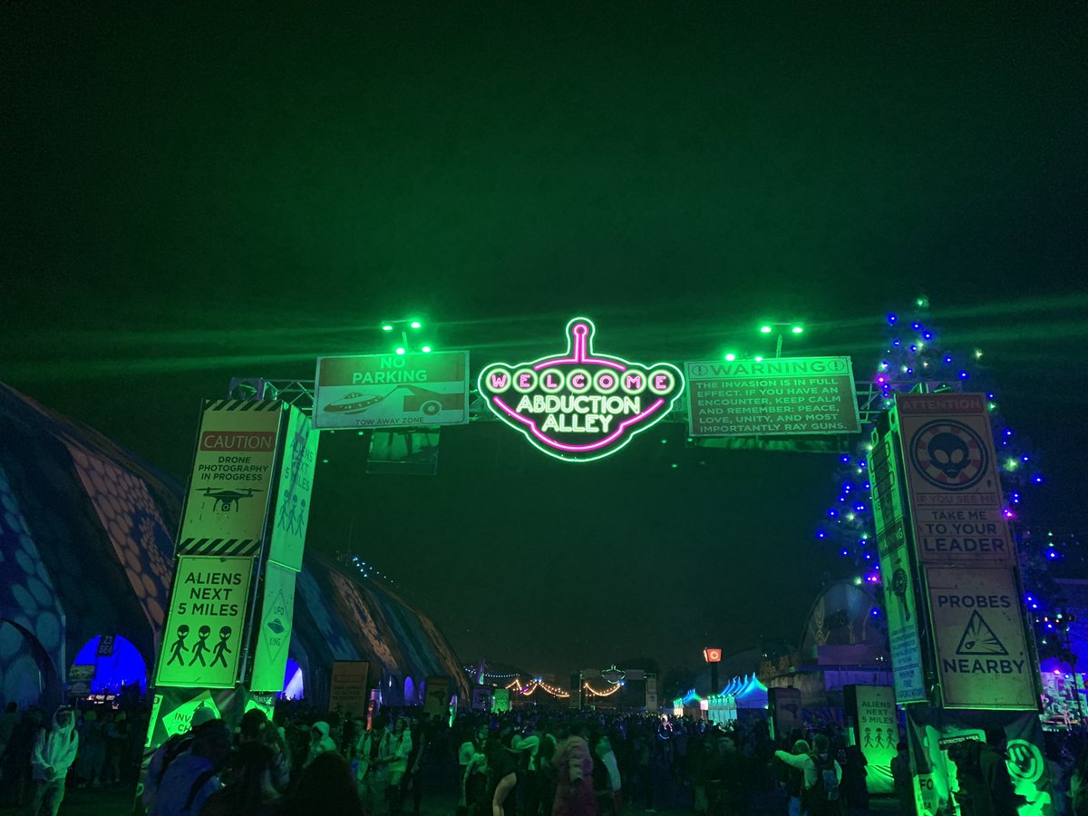 Fiona3866's tweet photo. 2023 had its ups and its fair share of downs but I closed it out on a high note! My first rave but definitely not my last 🫶 https://t.co/Dviyf7LVFq